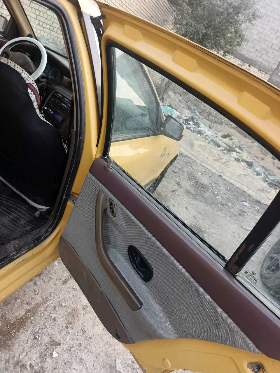 سلام عليكم سمند ٢٠١١بسمي سياره كفاله صدر مكينه تخم تاير سنويه جديده رقم دولي كلشي مصفر العنوان بغداد  رقم *********** السعر خاص
