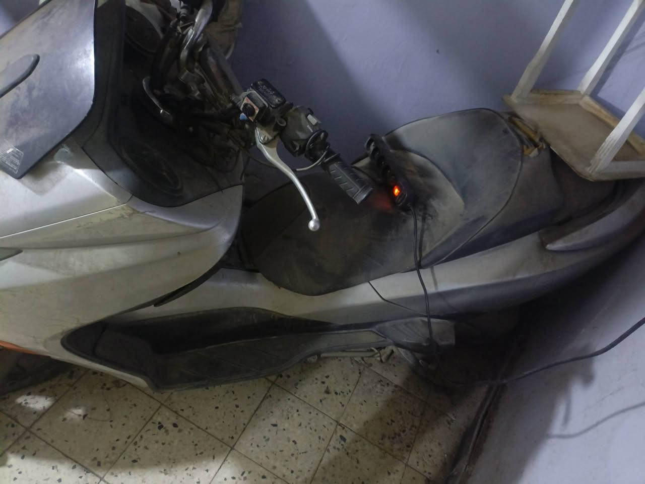 فورزة كوم حديد للبيع شغاله جانت بس انتركت صارسنه والبصمه ضائعه السعر٦٠٠قفل المكان بغدادالجديده***********
