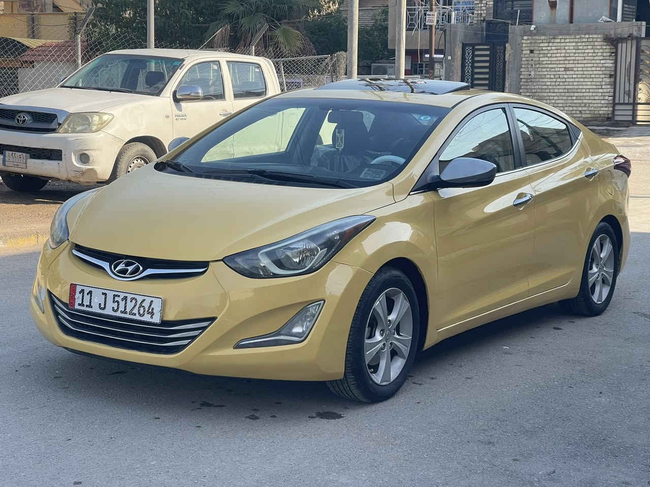 النترا 2016 امريكي حادثها دعاميه اماميه فقط سياره فول لمتد وصور الحادث والسونر بالمنشور ماشيه 117 mil 
بصمه تشغيل 
بصمه ابواب 
تحكم ستيرن جهتين 
فتحه سقف 
تدفئه كشنات 
حساسات خلفيه 
كامره ابلاديه 
شاشه ابلاديه ويل كب بلادي 
سياره خير من الله اي نقص مابيها مكينه وكير كفاله محرك 2000 دوش شرط برغي ممفتوح بيها صدر جديد تخم تاير تبريد ثلج سياره جديده وبالخير ع ياخذها مكاني البلديات *********** السعر 122 وبيها مجال بسيط ولا تكسر بحلال العالم
