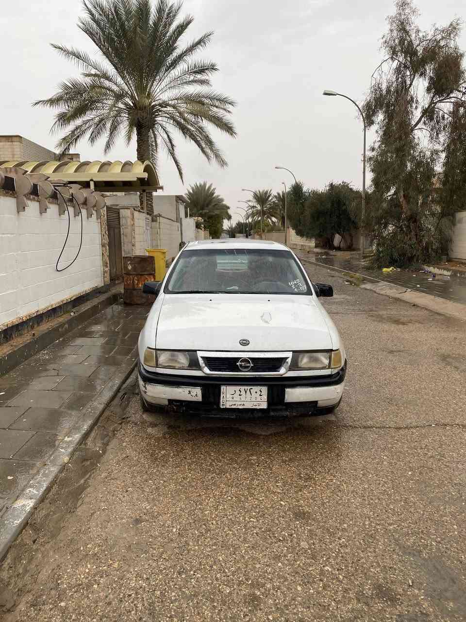 السلام عليكم / أوبل فكترا للبيع موديل 1993 محرك 1600 المحرك خير من الله لاتنقيص ولاتبخير ولااي مشكلة والگير كذلك مكفول باتري جديد تايرات نص عمر  بقية السيارة گدام عينك بيها بعض النواقص بس السيارة ماشية وخير من الله والك الفحص 
سنوية للـ ٢٠٢٧ مشروع وطني تحويل ثاني يوم رقم انبار الماني 
السيارة بأسمي تحويل ثاني يوم  
مكان السيارة الأنبار قضاء حديثة 
سعرها ٢٧ وبيها مجال للشراي 
***********
