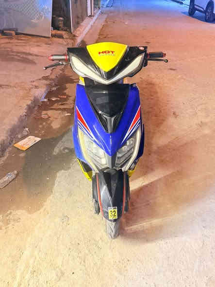 🔥 دراجة سكنس كهربائية 🔋⚡ 🔥

📍 المكان: بغداد – / حي العامل السعر * 450 *

📞 للتواصل: ***********

البطاريات بعدهن جديدات لوك ✨

٣سرع + نظام سبورت (SPORT) رياضي 🔥

السرعة الحقيقية 80 كم/س 🚀

بريك قوي والمكان نظيف وشحن تمام ✅

من الصفر للمية خلال 5 ساعات شحن ⚡

سويچ وبصمه 👉👉

الملاحظة الوحيدة: الكفرات تعبانه شوي بس بل غسل مايبينن 🛞
