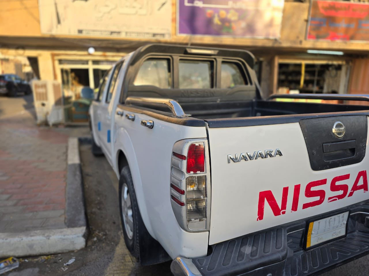 نيسان نيفاره للبيع موديل 2014 مابيهه صبغ فقط تكحيل 130 وبيهه مجال كربلاء حي النصر *********** ***********
