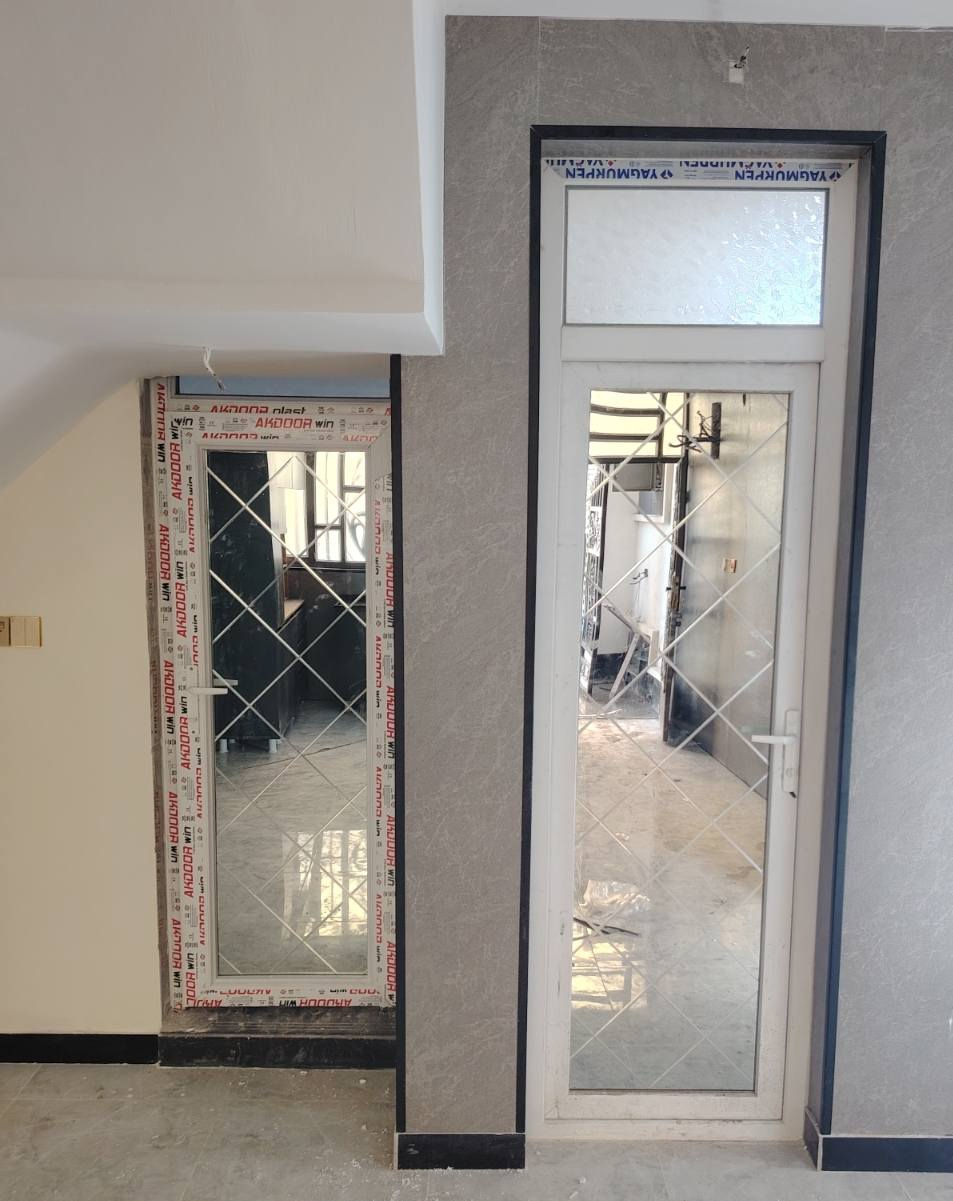 السلام عليكم
الدار للبيع مساحة ١٢٠ متر واقع حال سند ١٠٠ بناء ٢٠٢٦ الكفاءات خلف المدارس الجدد مكلف للنشر ***********
