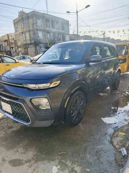 سلام عليكم 
كيا صول موديل 2020 مواصفات عاديه
وارد امريكي حادث بنيد فقط 
صور الحادث موجوده بالمنشور 
ماشيه ٣٠الف حقيقي 
كير مكينه خير من الله مصلح بيها كازكيت فقط 
رقم بغداد تحويل مباشر 
سعر 127بيها مجال حك الجيه
العنوان بغداد البلديات اني مكلف بالنشر الاتصال ***********
