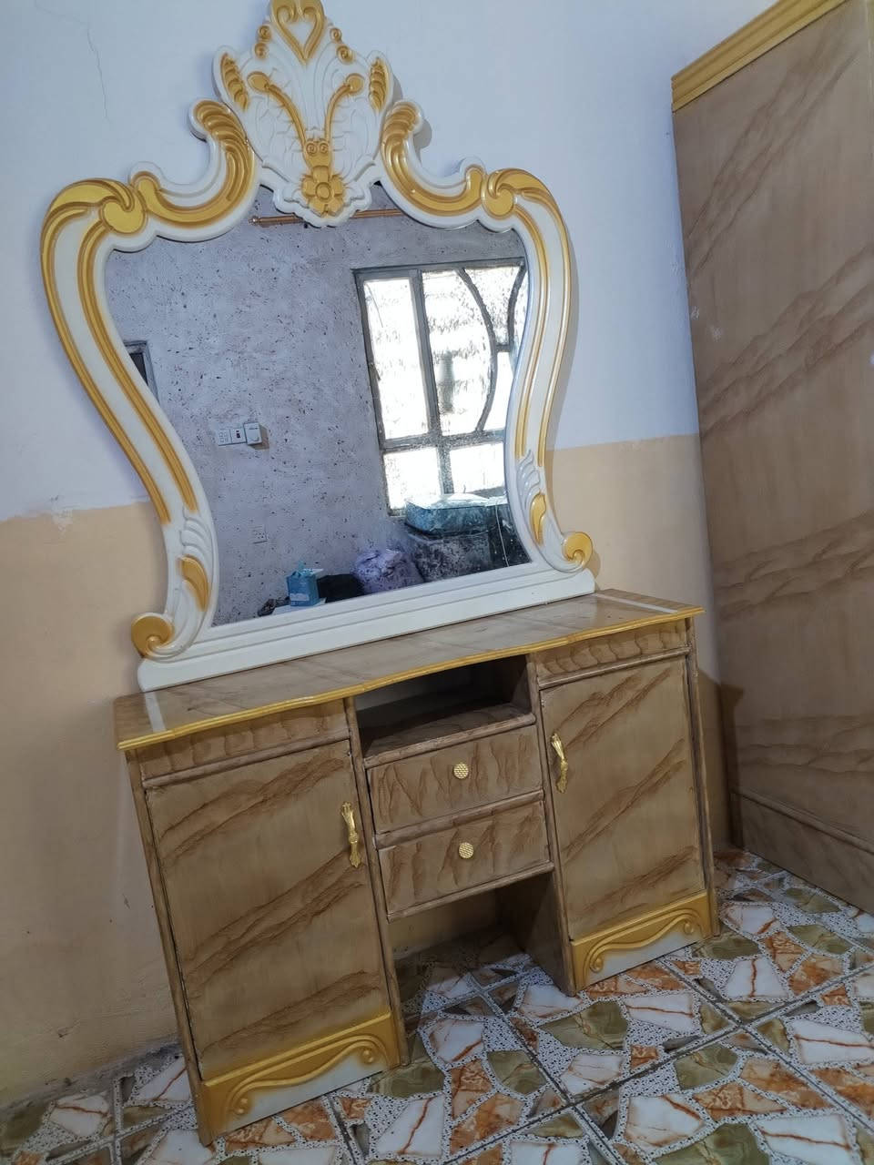 السلام عليكم غرافة مستعمل قليل البيع بغداد الكفات ريد 750 بية مجال هاذ رقمى تصال 
***********
