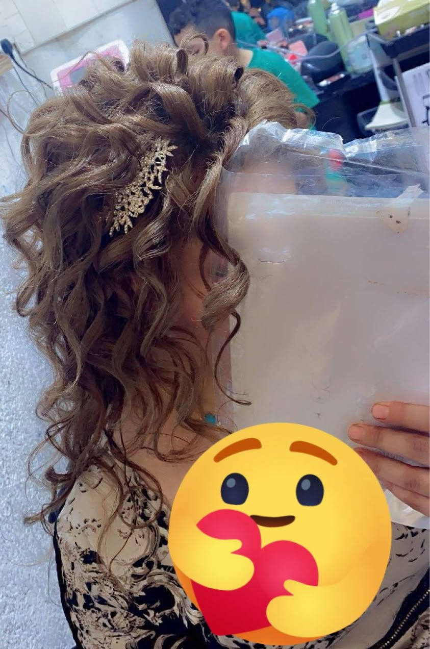 حسب طلب الزبونه العنوان الخطيب الزراعي شارع المولد الحمره بالقرب من أسواق ام علاء صالون الملكه ماكيرا ايه مقابيل صيدليه حيدر جواد تواصل وتساب ***********
