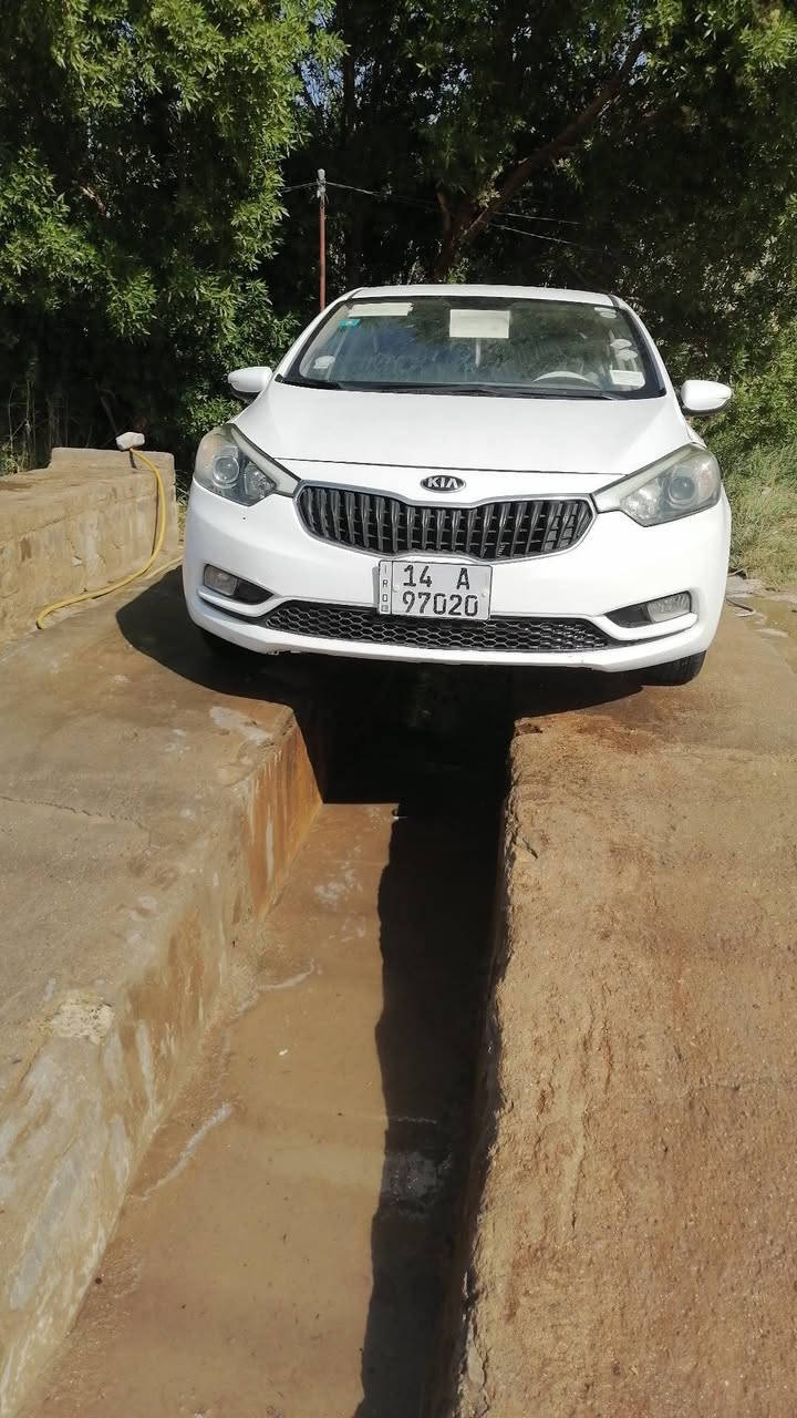 السلام ۈعـْليگمٌ-ٱلسّلٱمّ:ﯙرحـّمَة ٱللـّہ ۈبٌرگـّاتہ سيراتو للبيع موديل 15 ستخدام شخصي السياره خير من الله مكينه كير  بسمي رقم انكليزي هزه ماصاقطه ملاحظه بيها رشات صبق خفيفات السعر 120 وبيها مجال مكاني ناصريه الستفسار ع الرقم ***********
