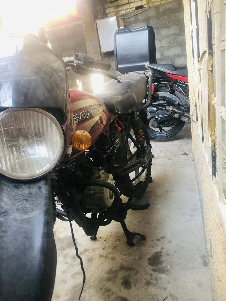 سلام عليكم من رخصتت ايو كروب عندي بوكسر جبلي موديل ٢٠٢٠بيه مكينه ٢٣بس يردله ولفلاتت طافيه بيع وراق تلفف سعره ٥٠٠ بيه مجال ل طيبين مكاني بغداد حي الجهاد توجد خاص هذه رقمي بي واتساب ***********واني ب خدمتكم
