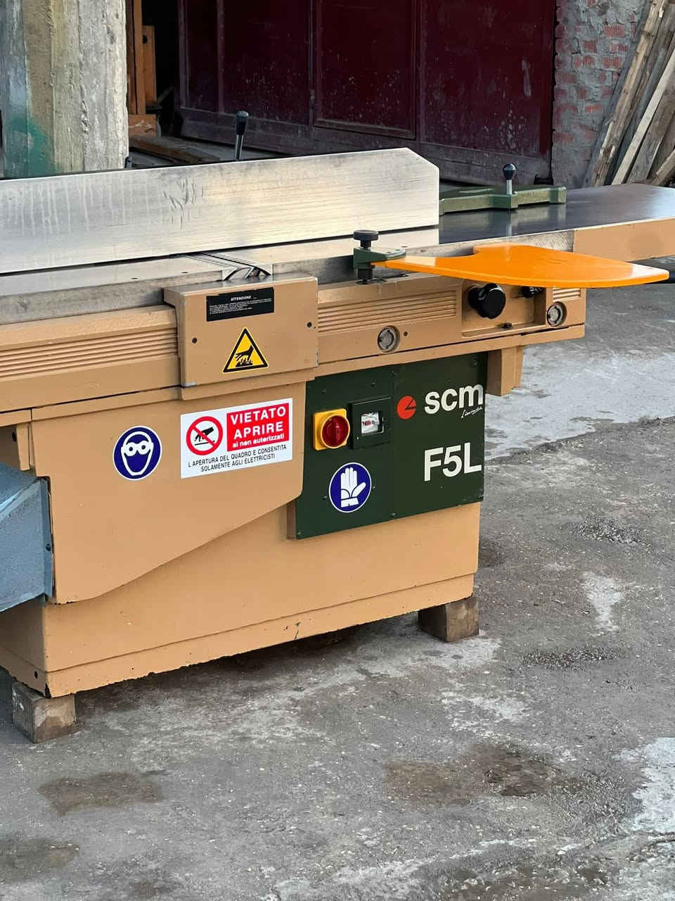 رنده ايطالي اس ام ثمان فوتات 45 عرض اخو جديد شراي يخابر ويتدلل***********
