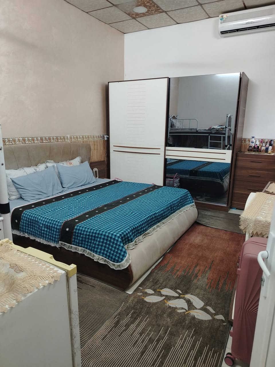بيت للبيع اركوازي كيعان وريا مساحه 120 طابو زراعي
خدمات فول صب مجاري ماي فول

بيت فول مواصفات مع أثاث أي بدون أثاث حسب مشتري 

مكونات البيت 

غرفه نوم // 
صاله //
 استقبال //
 مطبخ //
 صحيات داخلي خارجي //
كراج سياره //
بيوتنه//

السعر 45 بي مجال 

للاستفسار ***********
