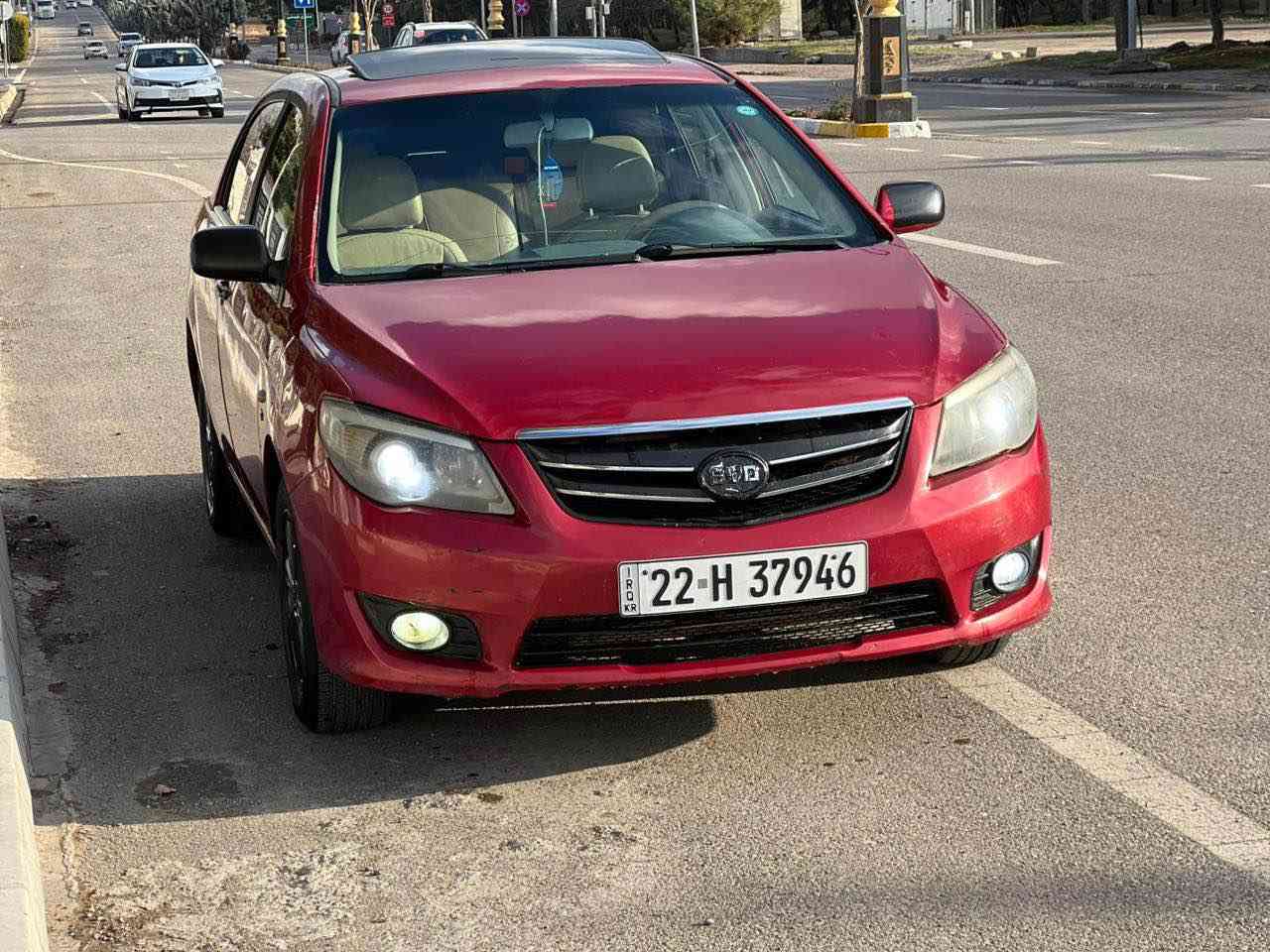 ‏‎BYD f3 
‏‎مۆدێل2014
سەنەوی نویە تاکوو 2030 
گیر عادی  
‏‎کوشین جلد  
‏‎سڵاید 
‏‎حاسە
شاشەئایپادوو کامیرە بیلاد. ..‎
بەصمە و دوودەرگاو سنوق بەصمە 
‏‎سوکان ڤۆلیۆم ئاوێنە کارەبا چوارجام کارەبای 
تەبرید ساردوو گەرم لەگەڵ سویج 
گێڕومەکینەی بەشەرت 
‏‎نمونە لەجوانی 
دووپارچەی سبوغە لای سەکنی چاملخ و دەرکەی پیشەوە 
وە هەردوو شانی سبوغە  بی مەعجوون کەپری بەسەرداکەوتووە …
نرخ :٦٨ و مەجالیکی برایانەی تیدایە  
شوێن : شەقلاوە
***********
‎ …هەموو شتیکی لەسەرە واسئاپ و ڤایبەر أربيل, العراق
