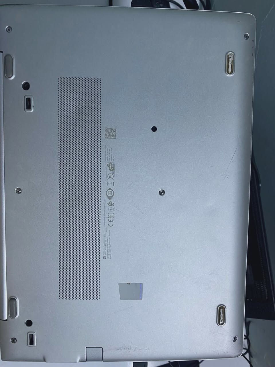 📌 لابتوب HP EliteBook 840 G5 للبيع (كامل مع ملحقات)
السلام عليكم 🌿
أعرض لكم لابتوب HP EliteBook 840 G5 بحالة جيدة جدًا واستخدام نظيف.
💻 المواصفات:
المعالج: Intel Core i5 (جيل ثامن – فئة U)
الرام: 8GB (قابل للتطوير)
التخزين: SSD 256GB
كرت الشاشة: Intel UHD Graphics 620 (مدمج)
شاشة 14 إنش
مناسب للدراسة ولامن سيبراني والعاب المتوسطه
🧼 الحالة: نظيف وشغال بدون مشاكل، استخدام شخصي ومعتنى به
🎁 الملحقات:
ماوس + كيبورد+مروحه
كيمنك (حسب ما موضح بالصورة)
ميز كامل مثل الموجود بالصورة
💰 السعر: 250 ألف دينار (قابل للتفاوض البسيط للجادين)
📍 المكان: كركوك
📞 للتواصل: ***********
⚠️ البيع للجادين فقط
