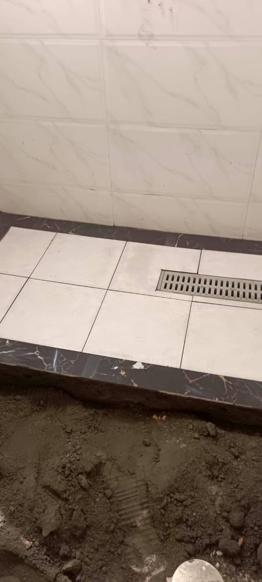 السلام عليكم.
خلفه سيراميك جدار والواح .
عمل كافة الارضيات  ***********الاتصال شغل جميع مناطق بغداد
