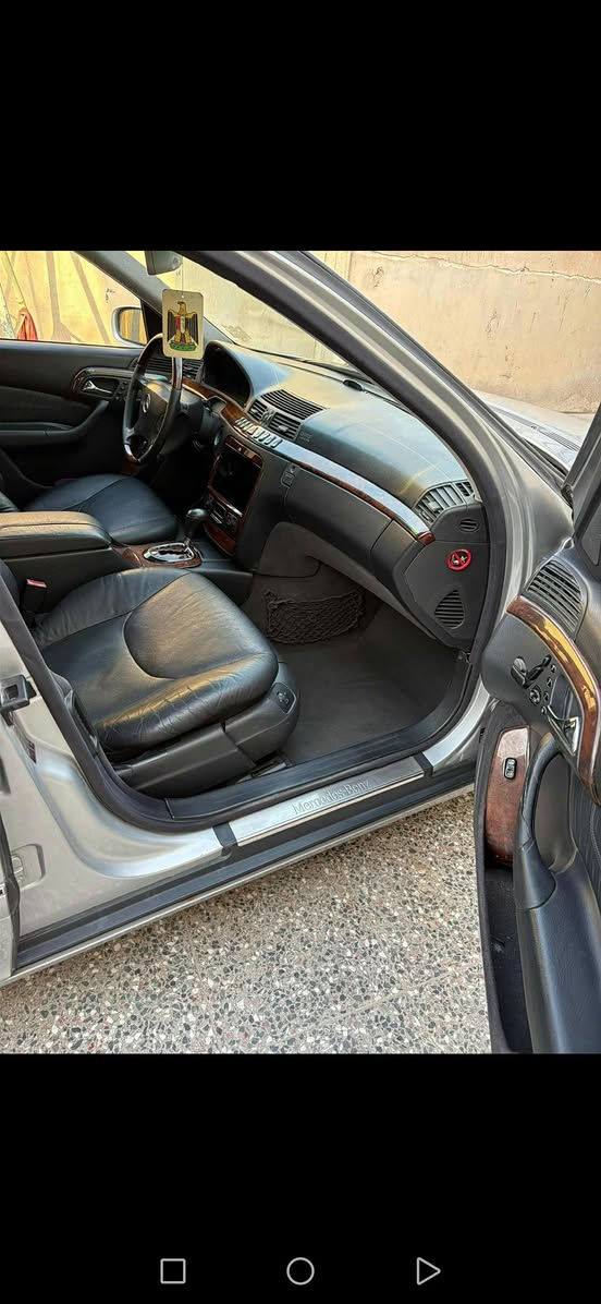 للبيع مرسيدس500S موديل2001بأسمي رقم بصرةجديدفول مواصفات وجاهزه من جميع النواحي حداده جديده وگير جديدكمبريسرمال كصه باتري جديد طخم تايرات جديد
نوزلات ايرفلو مجاول جوينات راديترماء كله حاويه يعني ادامةكامله للسياره صبغ قطعتين رش فقط البقيه بلاد بدون قطرةخياس
دواخل نظيفه جدآ استخدامي للسياره قليل للأستفسار أكثراتصل *********** مكان السياره ميسان السعر115واعتقد اتعرفون اسعار خواتهه تحياتي للجميع
