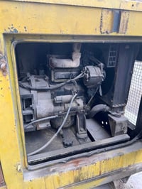 مولد بيركز للبيع نقصهة بس باتري اكو باتري بس كاعد ابيع كوم حديد بيش  ت...