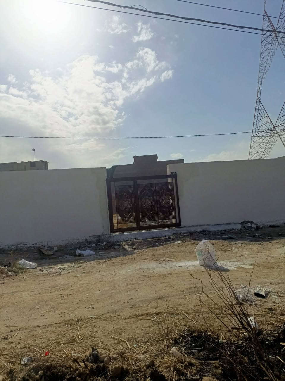 للبيع 900متر مربع تجاريه على شارع رئيسي مقابيل مجمع الرحمان كربلاء 
‏‪***********‬‏
