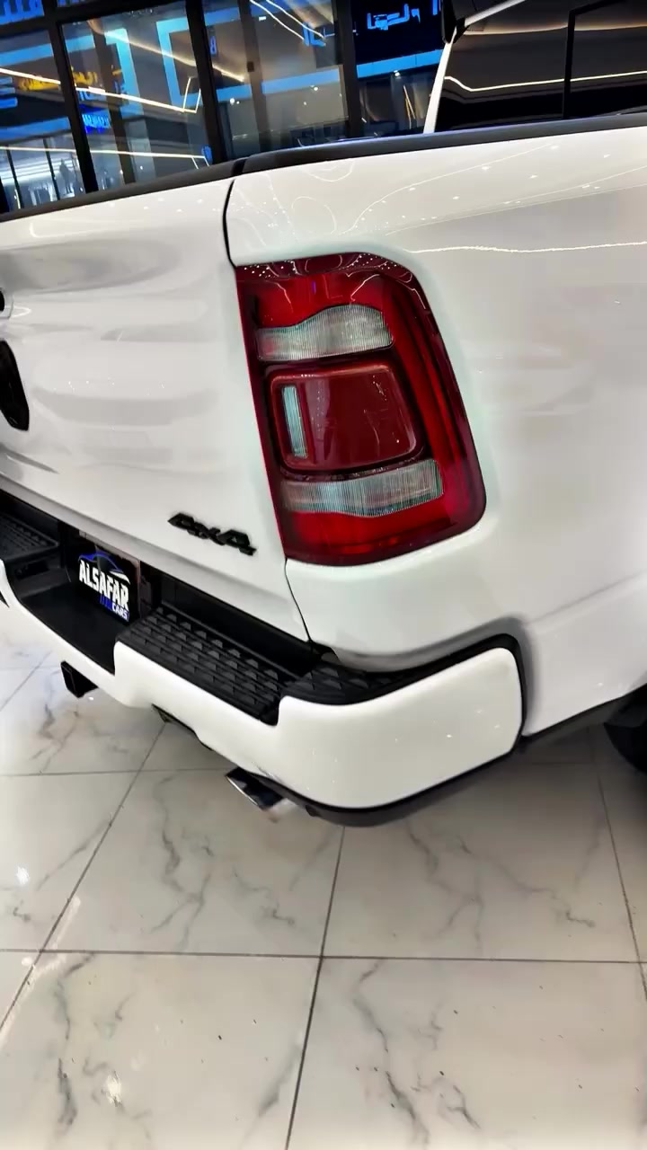 سلام عليكم
رام لارامي فول مواصفات بدون صبغ
الموديل/٢٠٢٣
بانوراما
شاشه تيسلا
رادار
كشنات جلد تدفئه وتبريد
4/4
ويل ٢٠
باب طويل بدي قصير
ماشيه/ ٢٦٠٠٠m
بدون رقم تترقم  اربيل دهوك

السعر/٣٨٥٠٠$
***********
***********
