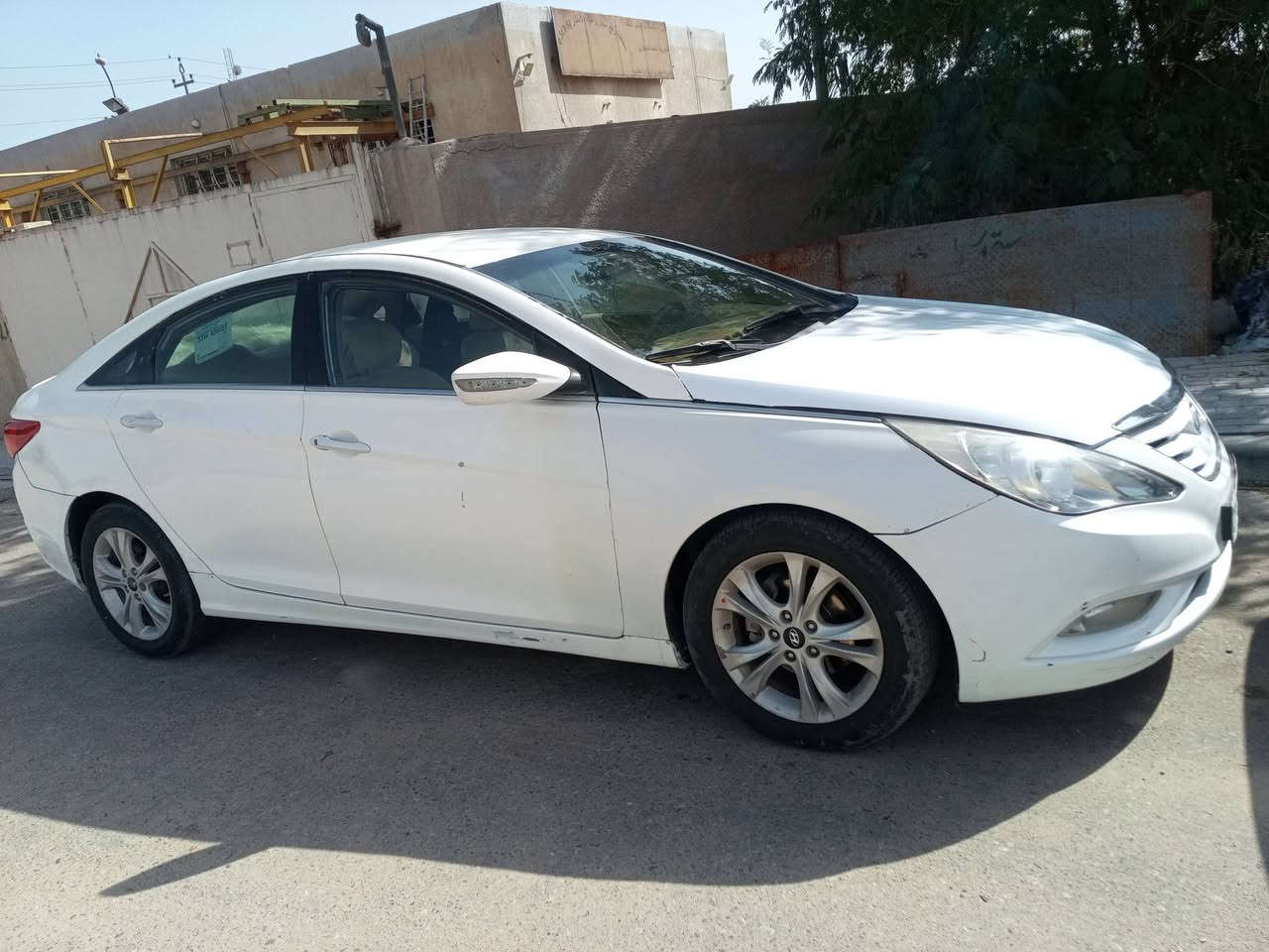 السلام عليكم سوناتا للبيع 2010خليجي مصبوغه عام حداديه وتخم تاير ومحرك مكفول تبريد ثلج تدفئه شغاله رقم اربيل انكليزي السعر 85 رقم التليفون ***********
