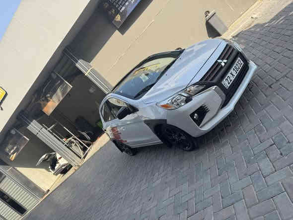 السلام عليكم 
ميتسوبشي ميراج موديل 24 وارد امريكي لون مميز ( تو كلر ) 
حادث بسيط موضح بالصور ( ايرباكات كلها سليمة ) 
ماشية 10 الاف ميل فقط . 
رقم اربيل هزة وسنوية جديدة ( وكالة او تحويل مضمون ) . 
مواصفات فول تقريباً بالميراج ( بصمة وشاشة وكاميرا وفول تحكم ستيرن و ويل كب وداخل لونين تطعيم و رادارات ومانع انزلاق وكروس سرعة وباقي المواصفات المعروفة . 
جاهزة من كلشي وجديدة بدون اي نواقص . 
السعر / 113$ وبيها مجال بسيط . 
مكان / بغداد . 
للاتصال / *********** .
