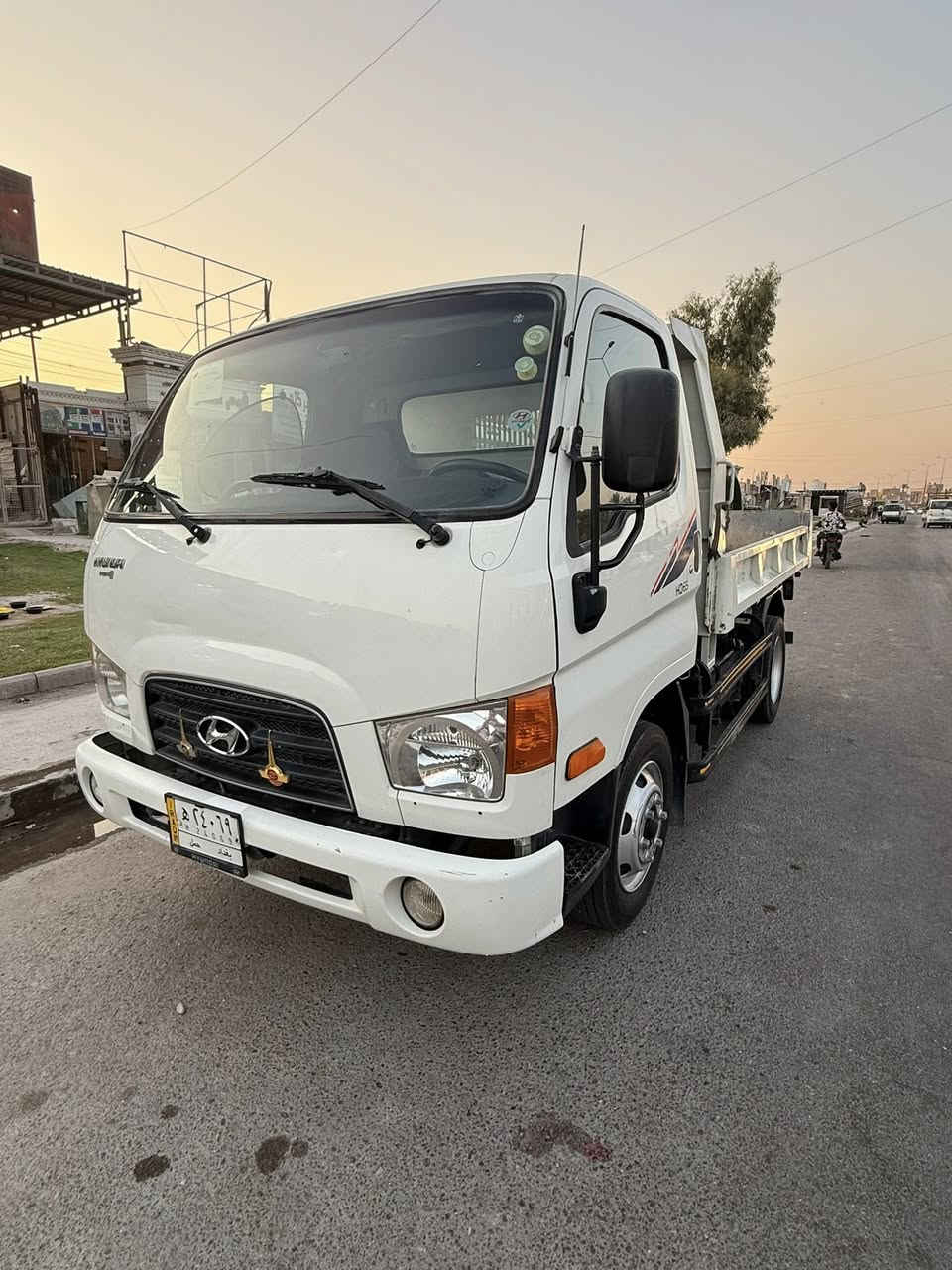 السلام عليكم  للبيع هونداي قلاب موديل 2020 رقم بغداد ب اسمي الاستفسار ؏ رقم الهاتف ***********
