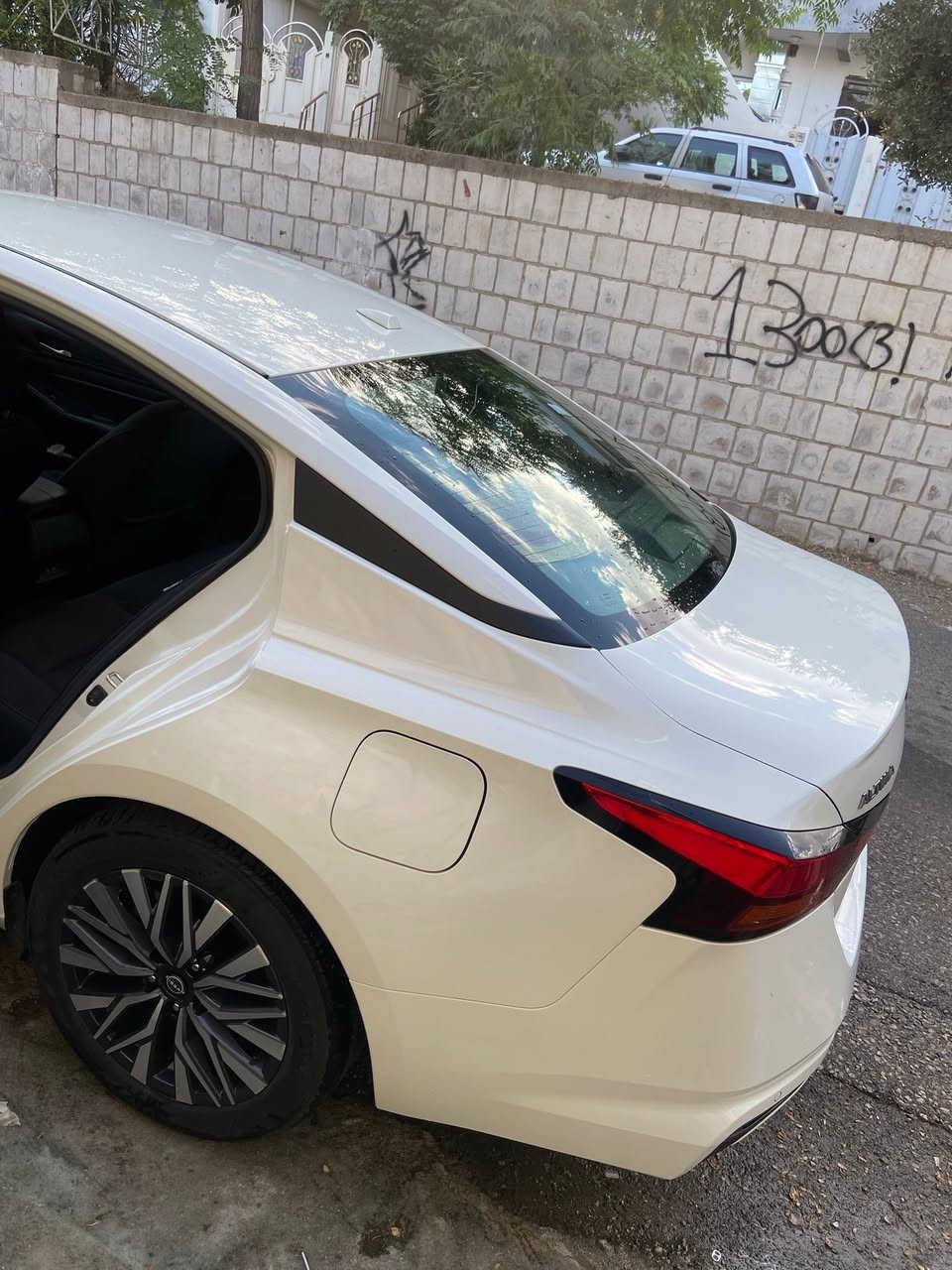 🚗 للبيع نيسان ألتيما 2024 SV

الموديل: 2024

لون ابيض صدفي مرغوب جدآ

الفئة: SV

الممشى: 40 الف كيلو متر

المواصفات:

✔ كاميرا خلفية

✔️نقطه عمياء

✔ دخول وتشغيل بصمة

✔️رادار امامي خلفي 

✔ مثبت سرعة

✔ حساسات ومزايا أمان متعددة

✔ تجهيزات SV المعروفة

مواصفات ال SV. معروفة 

💰 السعر: 175$ (بي مجال قليل)

رقم شاصي 1N4BL4DV9RN432458

📍الموقع: سليمانية

📞للاستفسار ***********
