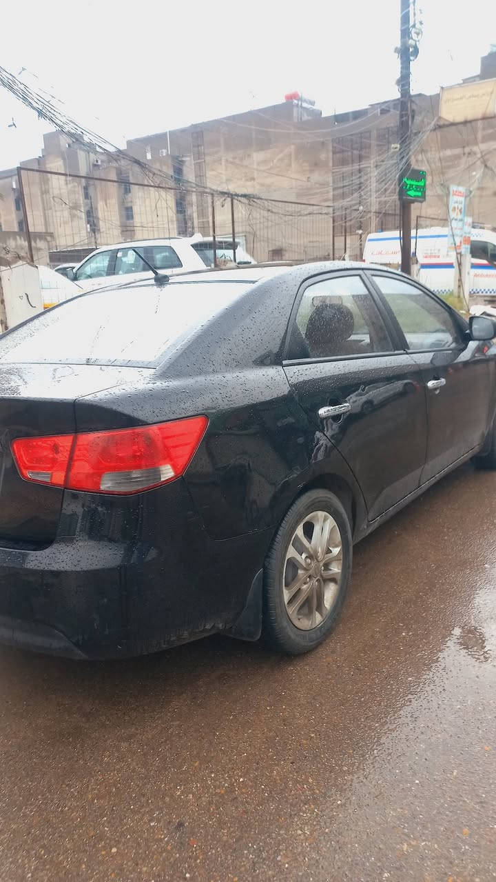 سلام عليكم سيراتو 2012 للبيع خليجي بيه طخه خفيفه بينه بل صوره  
تحويل ثاني يوم  السعر 90 بيه مجال بسيط 
رقم  ***********
