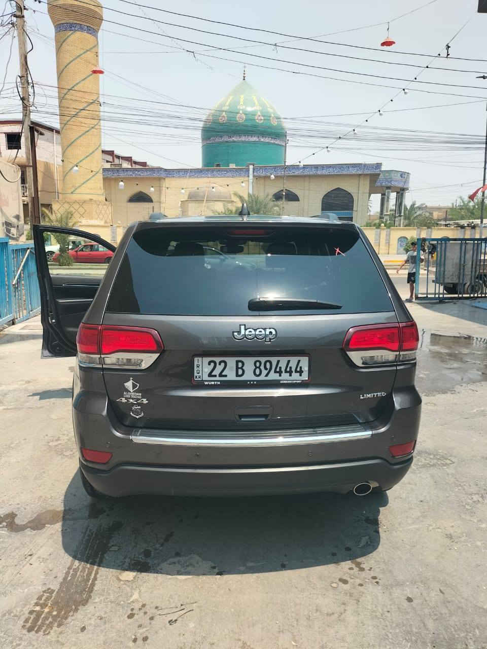 سلام عليكم 
جيب شروكي ليمتد موديل 2021 جديده ماشيه 35 امريكي حادث جاملغ جها السائق 
عارضها 225 اوبيها مجال 
رقمي ***********
