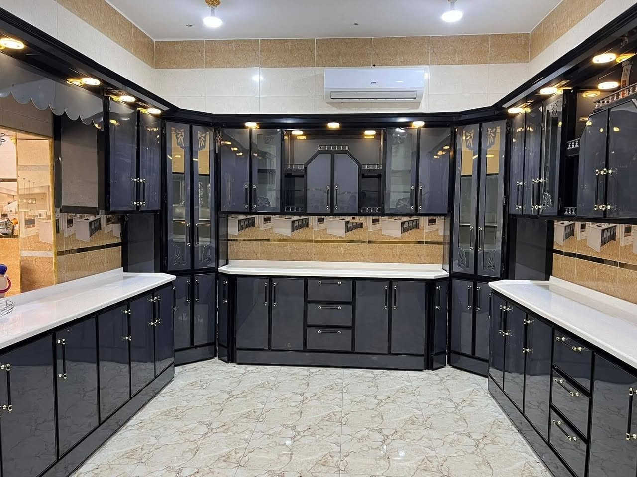 ✨ “وَقُلِ ٱعۡمَلُواْ فَسَيَرَى ٱللَّهُ عَمَلَكُمۡ وَرَسُولُهُۥ وَٱلۡمُؤۡمِنُونَ” 

⚜️ معرض الرشيد – عنوان الفخامة والتميّز ⚜️

🏡 تصاميم فريدة تفصيل حسب ذوقك ومساحتك
✔️ موديلات أنيقة تلائم جميع الأذواق.
✔️ تنفيذ دقيق يتناسب مع أبعاد منزلك وألوانه المفضلة.

🔹 احترافية ودقة في العمل
✔️ فريق متخصص يضمن لك تنفيذًا مثاليًا.
✔️ خدمة قياسات مجانية بأعلى درجات الدقة.

🌿 أفضل المواد الخام – جودة تدوم لسنوات
🎨 خيارات تصميم حسب رغبتك

✔️ تشكيلات متنوعة تناسب جميع الأساليب والديكورات.

💎 الجودة والموثوقية في كل تفصيلة 💎
✔️ منتجاتنا مصنوعة بأعلى معايير الجودة لتدوم طويلًا.
✔️ ثقة عملائنا هي سر نجاحنا، وأعمالنا تتحدث عن نفسها.

📍 موقعنا:
📍 بغداد – المحموديه - ناحيه الرشيد 

📞 للتواصل والاستفسار:
📲 ***********

⚜️ معرض الرشيد– حيث تلتقي الجودة بالأناقة ⚜️
📩 اتصل الآن واجعل منزلك يعكس ذوقك الخاص!
🎊 حوّل بيتك إلى تحفة فنية بأيدي محترفين! 🎊
