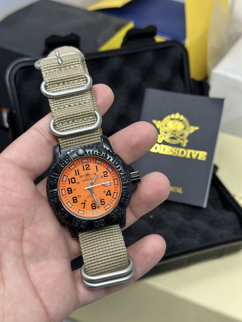 قطعه اصليه ادس دايف
غواص موديل عسكري 
مينا مميزه 
كوارتز رنك دوار 
كامل ملحقات 
تفاصيل داخل الفديو
80 على اول تم


**إذا كنت صاحب هذا الإعلان وتريد حذفه لأي سبب، رجاءا أرسل رسالة إلى الدعم الفني**