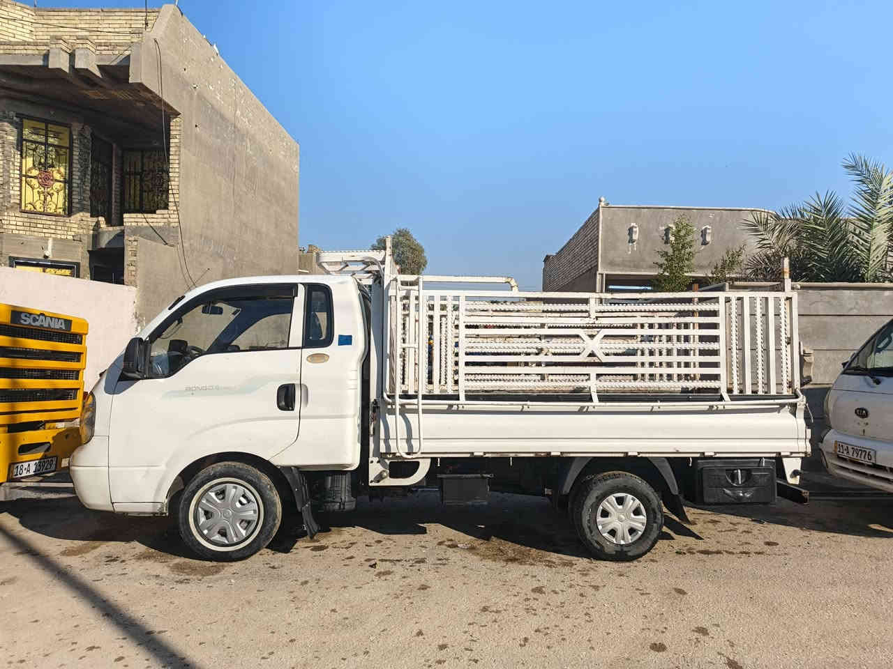 السلام عليكم كيا حمل موديل 12 مكينه 2700 رقم ماستر انجليزي سياره نظيفه جديده سعر 95 بها مجال قليل*********** اتصل على هذا الرقم
