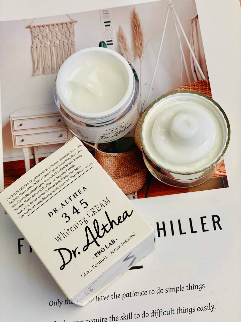 �✨ احصلي على بشرة موحدة ونضرة من أول استخدام! ✨🌸

📌 كريم Dr.Althea 345 Whitening الكوري الأصلي 🇰🇷
✔️ يفتح البشرة تدريجياً
✔️ يقلل البقع الداكنة
✔️ يرطب بعمق
✔️ مناسب حتى للبشرة الحساسة
✔️ مستخلصات طبيعية (نياسيناميد + الهيالورونيك)

✨ النتيجة: بشرة أكثر إشراقة ونضارة بشكل طبيعي

💰 السعر: 38,000 دينار

🚚 التوصيل لجميع المحافظات

اللي تريد نضارة طبيعية ونتيجة حقيقية تكتب “أريده” بالكومنت أو تراسلنا خاص 📩

#تفتيح_الوجه
#بشرة_نضرة
#كريم_كوريا
#عناية_بالبشرة
#منتجات_تجميل


**إذا كنت صاحب هذا الإعلان وتريد حذفه لأي سبب، رجاءا أرسل رسالة إلى الدعم الفني**