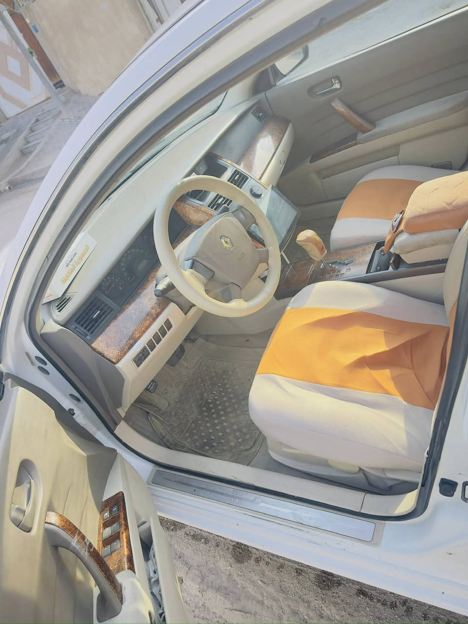 رينو سافران مديل 11 مكفوله من صبغ السعر 93 رقم تلفون ***********
