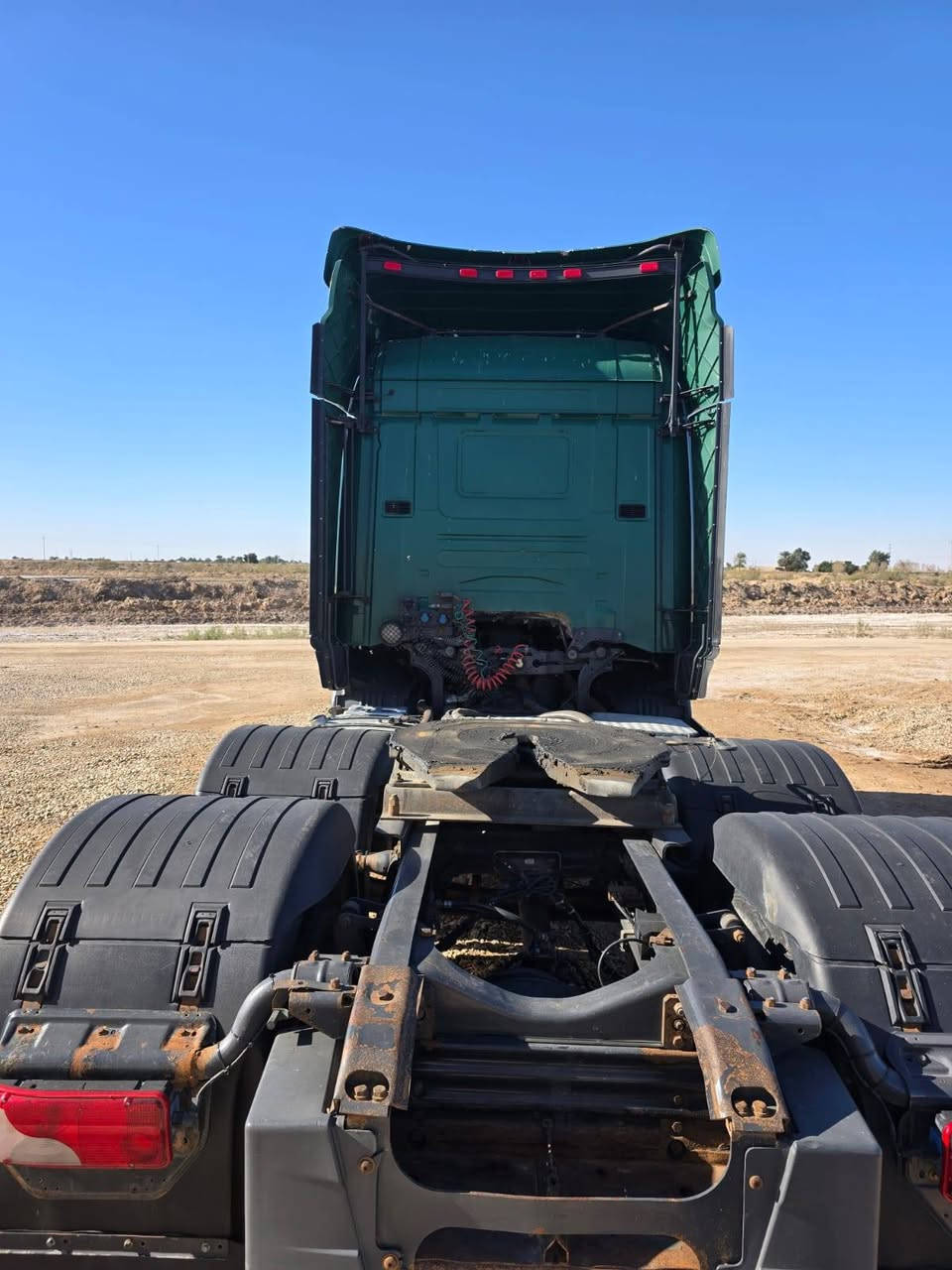 سكانيه سنكل مديل 2012 مكينه 420 كير كهرباء تخم تاير مكفوله مسجله قلاب 3 محور ***********
