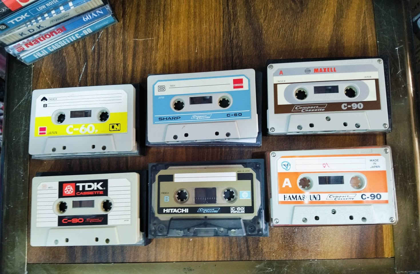 كاسيتات مسجل ماركات فقط
نظافه عاليه جدا من نوادر 
نشنل هيتاشي ماكسل تي دي كي فلبس 
سانيو سوني مع كفرات الاصليه 
ملاحظه اجهل محتواهن 
العدد 16 كاسيت السعر للكل 30 الف 
سعر نهايته ليريدهن يراسلني


**إذا كنت صاحب هذا الإعلان وتريد حذفه لأي سبب، رجاءا أرسل رسالة إلى الدعم الفني**