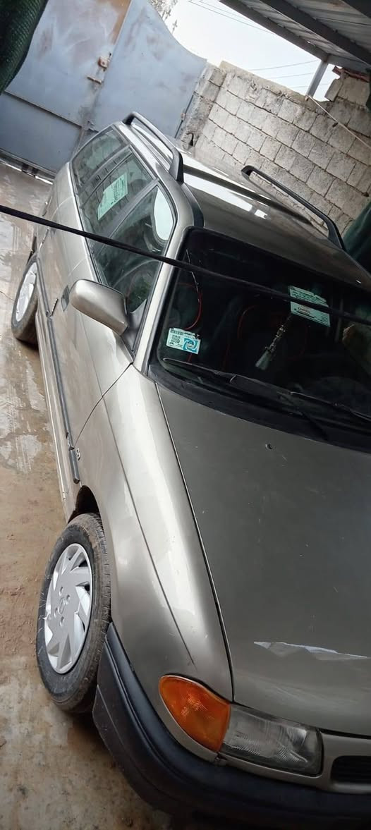 استره للبيع موديل 96 حجم 18 فول فول نظافه ولا شخط ما بيها وا تبريد ويا السلف وا تخم تاير جديد وا كفاله عامه مال جناي***********
