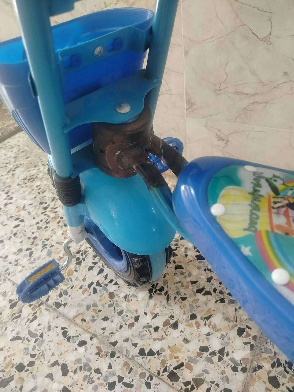 للبيع اخو الجديد سعر ٣٠ الف ملحوم للتقويه مكاني حله ***********
