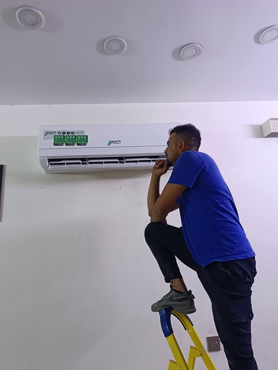 عمل ورشتنا لهذا الاسبوع  تركيب اجهزة عدد ٤ 
 #TCL
#سامسونك
#اوكيا

في منطقة  #المنصور #حي_العدل #الكرادة 
#حي_الجامعه
ارجو ان ينال اعجابكم الرقم مفتوح طيله ايام الاسبوع للطلب و الاستفسار
***********

●○●□كادر ورشة القمه للتبريد و التجميد □●○●

تجهيز كافة انواع اجهزة التكييف من الشركات مباشرة تنصيب كافة انواع اجهزة التبريد 🆒️والسبالت و الثلاجاتو العارضات و المجمدات و غرف التجميد 
صيانة 🛠عامة لكافة اجهزة التكييف والتبريد و التجميد 
أدامة ♻️وتنظيف 🧼شحن
نتشرف بتقديم خدماتنا اينما تكونوا #ثلاجات #حديثةوقديمة
#samsung #hisens #hitachi #concord #LG #beko_vestel

 #مناطق_بغداد_كافة
#حي_العدل_حي_الجامعة_الحرية
#المنصور_اليرموك_نفق_الشرطة
#العامرية_الداوودي_الكاظمية
#العطيفيه_الشالجية_الإسكان
#الغزالية_الاعظمية
#مجمع_الأيادي_السكني
#مجمع_اليمامه_السكني
#مجمع_بوابة_العراق_السكني #الوزيرية #الحرية
#العامرية #حي_الجهاد #المشتل #الكاظمية
#الكرادة #الجادرية #الشعب 
🔴جميع اعمالنا بضمان حقيقي لمدة سنة 🔴
العنوان: بغداد / كرخ   _    الرصافة
يوجد ورشة متنقله
موبايل  :   ***********
