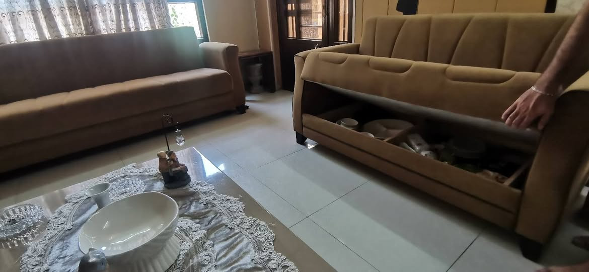 بيع مستعجل .تخم قنفات تركي نضيف حيل ٨ امتار . كلة تخزين ماعدة النفرات . ثلاث قطع كبار وقطعتين نفر . نضافة فول . الله وكيل ١٤ ورقة مشتري . ب ٥٠٠ الف وبي مجال للطيبين . اتصال على الرقم . ***********
 الموصل القادسية الثانية .
