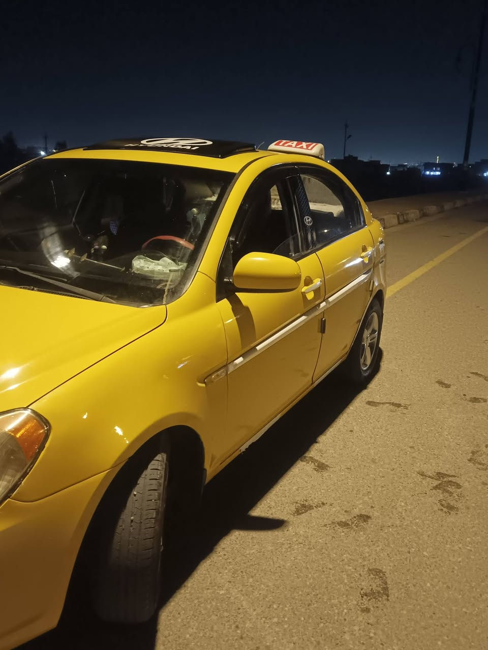 السلام عليكم
سياره للبيع اكسنت دبدوب اوتوماتيك الجامات چوبي رايدها ب 103 ورقه شرط التحويل رقم مسطره نينوى صاحبها الشرعي اني  عنواني موصل حي سومر وبيها مجال رقمي *********** موديل 2011
