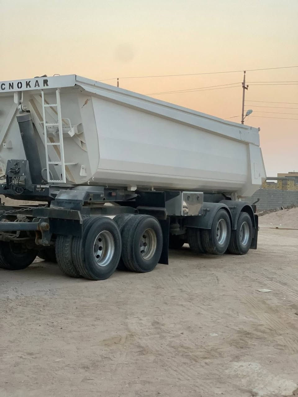 مقطوره حوضيه للبيع العنوان الدوانيه تخم برجستون كفاله خفيفه *********** او***********
