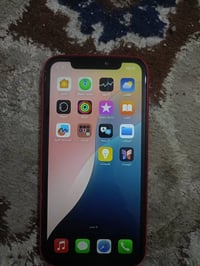 آيفون XR • ١٢٨ • نضيف