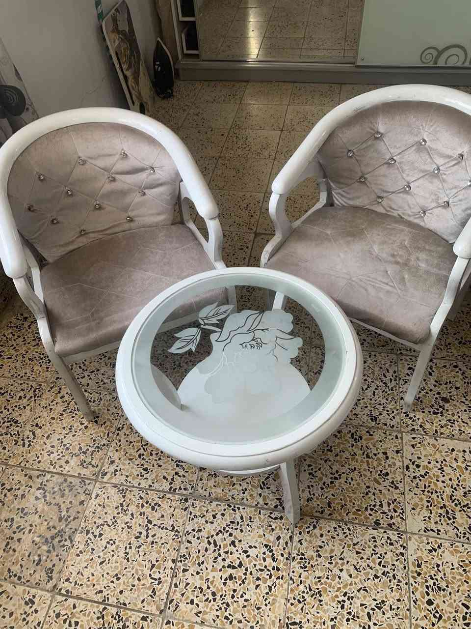 السلام عليكم
كراسي اثنين للبيع وطبلة السعر 65الف التواصل خاص


**إذا كنت صاحب هذا الإعلان وتريد حذفه لأي سبب، رجاءا أرسل رسالة إلى الدعم الفني**