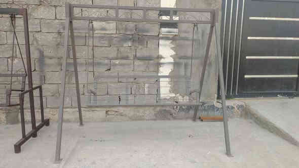 مرجوحة 3 نفرات السعر 110 
مرجوحة نفرين السعر 65 
مكاني الرمادي ***********
