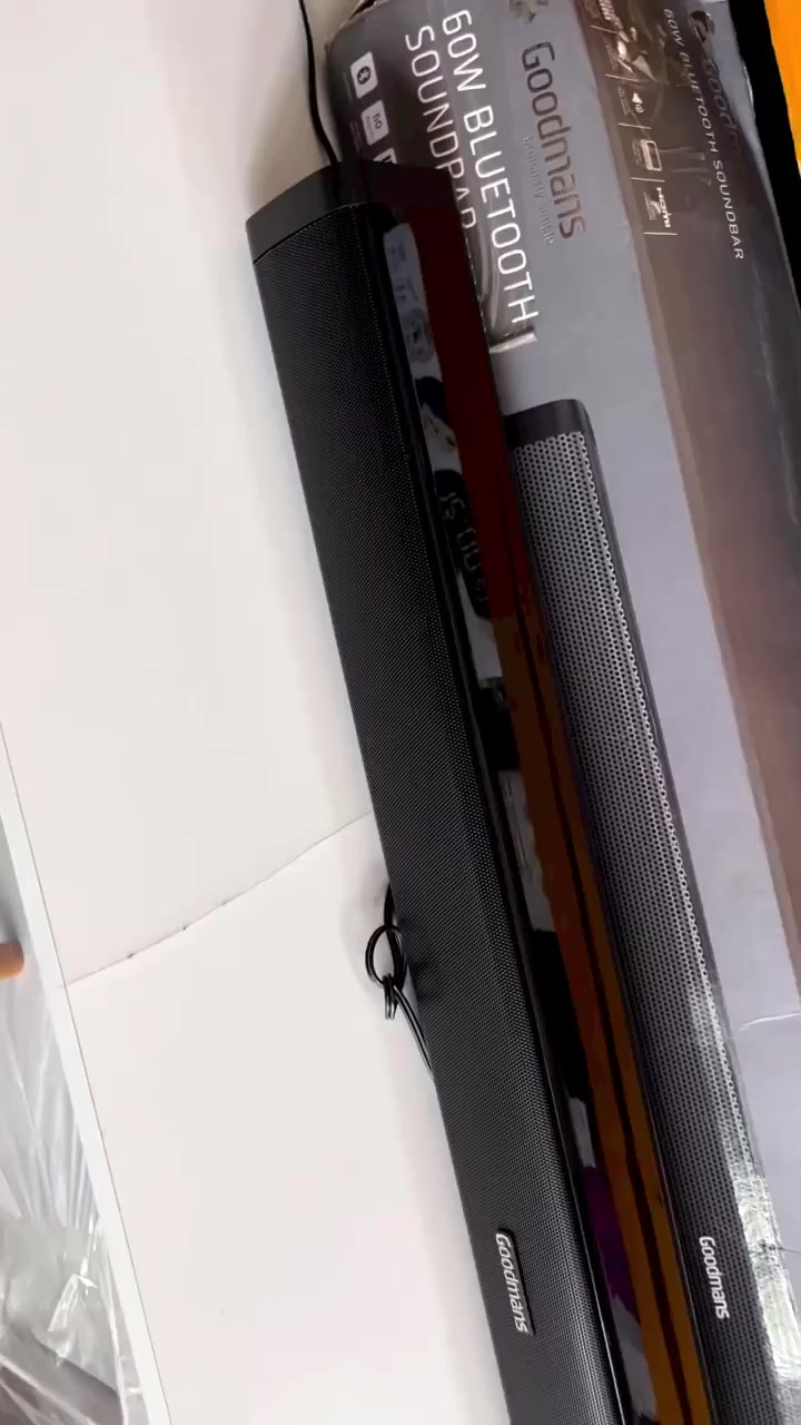 📢 صوت واحد ممكن يغيّر أجواء المكان بالكامل! 🎧🔥
سواء عندك محل 🛍️ أو مكتب 🏢 أو حتى بيتك 🏠…
هذا الجهاز راح ينقلك لمستوى ثاني من الصوت 👌
🔥 ساوند بار Goodmans بقوة 60 واط (2.1)
صوت نقي + باس قوي + تغطية ممتازة لأي مساحة
✨ وين تگدر تستخدمه؟
🏠 بالبيت:
✔️ للأفلام والمسلسلات 🎬
✔️ للأغاني والراحة 🎶
✔️ يضيف جو سينمائي بالصالة
🛍️ بالمحلات:
✔️ يجذب الزبون ويخلي الجو مريح
✔️ مثالي لتشغيل العروض والإعلانات
🏢 بالمكاتب والصالات:
✔️ صوت واضح للاجتماعات
✔️ مناسب لصالات الانتظار والاستقبال
💡 أهم المميزات:
🔊 قوة 60W (نظام 2.1)
صوت قوي وواضح بدون تقطيع
📶 Bluetooth
تشغيل مباشر من الموبايل بكل سهولة
🎛️ أوضاع صوت متعددة
تضبط الصوت حسب الاستخدام (أفلام / موسيقى / كلام)
🎮 ريموت كنترول
تحكم كامل وأنت بمكانك
🔌 منافذ متعددة:
✔️ AUX
✔️ RCA
✔️ Optical
🚀 ليش هذا الجهاز يستاهل؟
✔️ يعطيك جودة صوت أعلى من سماعات التلفزيون العادية
✔️ يحسن تجربة الزبون داخل المحل
✔️ يخلي أجواء البيت أمتع وأفخم
✔️ سهل الاستخدام وتركيبه بسيط
💥 باختصار:
جهاز واحد يخدمك بالمحل وبالبيت وبأي مكان تحتاج بيه صوت قوي ونظيف 🔥
📩 راسلنا هسه وخلي صوتك يكون غير 👌
📦 توصيل لكل المحافظات
📍 مكتب علي الفرزدق للموبايل والحاسبات
✔️ ضمان حقيقي
✔️ فحص قبل التسليم
✔️ جودة مضمونة


**إذا كنت صاحب هذا الإعلان وتريد حذفه لأي سبب، رجاءا أرسل رسالة إلى الدعم الفني**