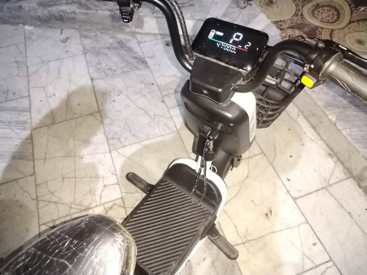 للبيع نضيفه فول ماشيه قليل مستعجل على البيعه
سعر 350 وبيه مجال رقم ***********
