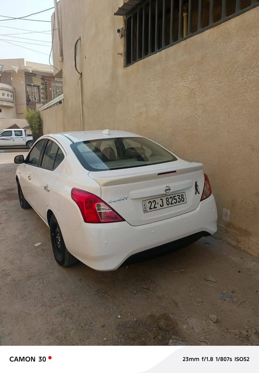 السلام عليكم
نيسان سني 

موديل 24، للبيع 

بيها بابين الصفحة اليمنة 

اثر طخت ستوتة تبديل الباببن 

تخم تاير  بلادين مع  ويالة اصلي  شرط الفحص 

دوشمة ارضية. وكشنات 

يعني دوسمة عامة 

ماشية 88 الف 

شاشة كامرة 

مواصفات النيسان معروفة 

مكان البصرة شارع الوفود 

السعر 110 وبية مجال 

الاتصال ***********
