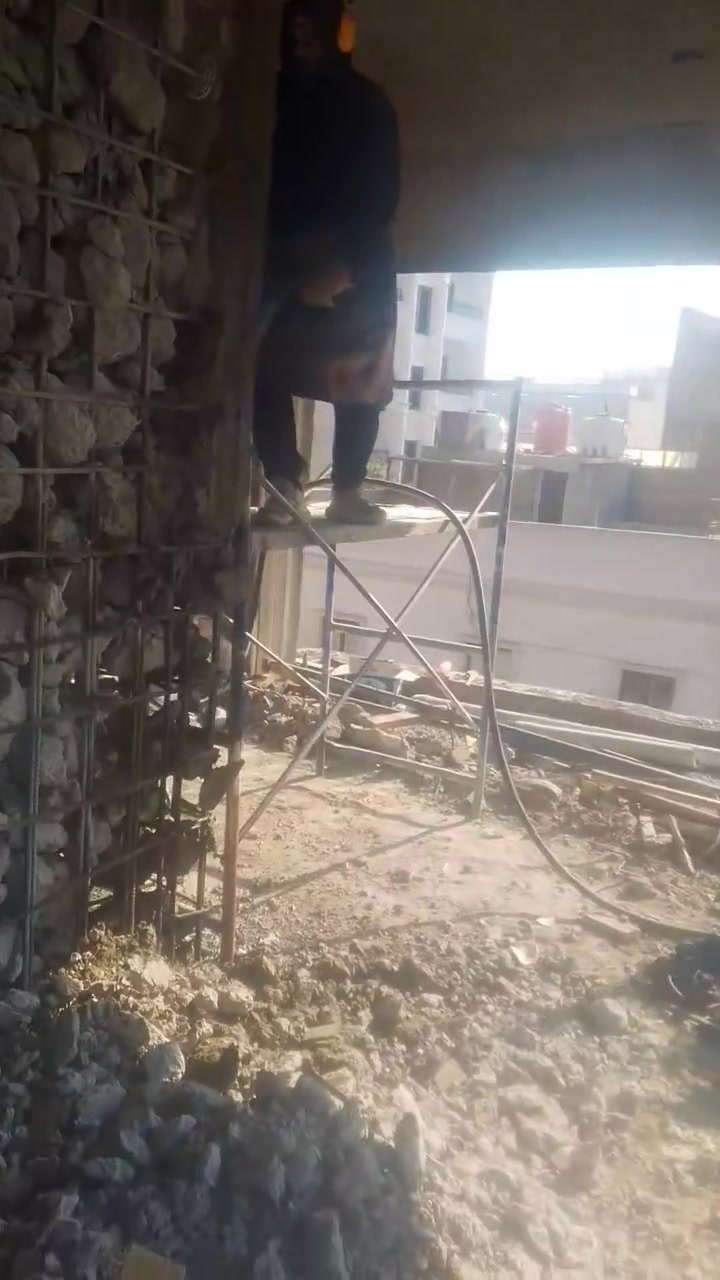 السلام عليكم تفليش البيوت تفليش الرباط ولسقوف الصب وقلع الارظيات وحفر الصحيات بانسب السعار اتصال وبخدمتك ***********
