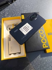 بوكو F7 • ٥١٢/١٢ • نظيف ٩٩٪