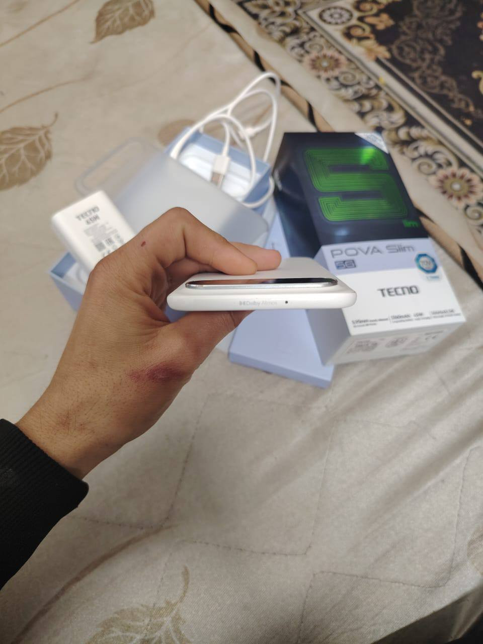 شباب جهاز تكنو بوفا سليم جديد نظافه 100% صار لي خمسه ايام من ماخذه للبيع السعر 250 مكي مكاني بغداد العلاوي شارع حيفا رقم الهاتف ***********
