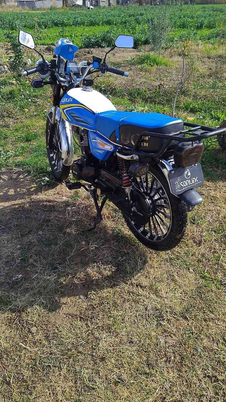 دراجه للبيع سولنك مديل 25مكينه 200Ccاوراق اصولي مو سكنر دراجه مابيها اي نقص سلف نكره كامله بعنا لكلمه معدل135وتطلع اكثر تفاصيل اكثر خاص او تصل بي واتساب***********  عنوان بغداد محموديه سعر825وبي مجال بسيط
